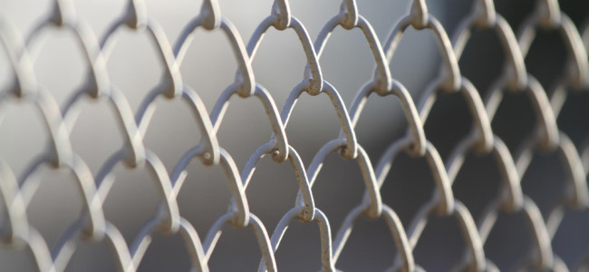 Telas de segurança NR-12: Evite multas e acidentes no trabalho